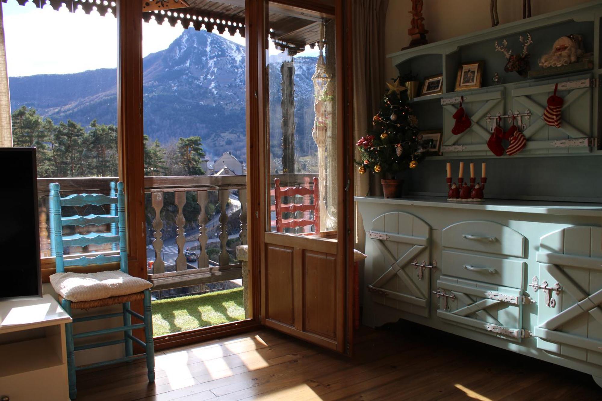 Вілла El Balcon Del Garmo Сальєнт-де-Гальєго Екстер'єр фото